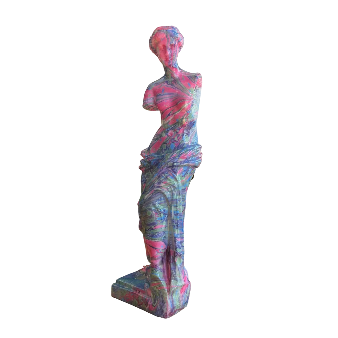 Venus de Milo statue by Kate Momitsa