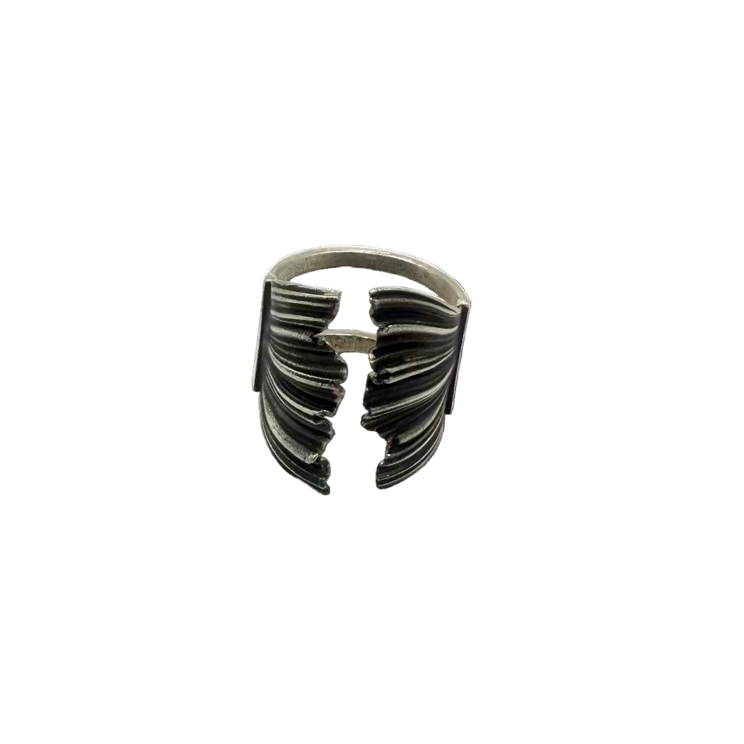 Manto Adjustable Ring